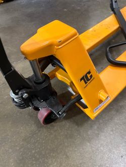 Hydraulic Pallet Jack A-1006 | 48" x 21" Forks | PU Wheels