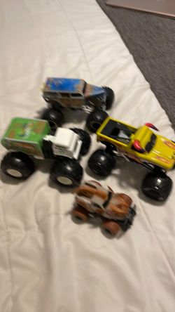 Hot Wheels & Monster Jam Trucks
