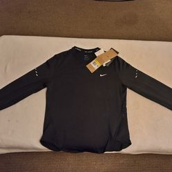 Black longsleeve shirt small