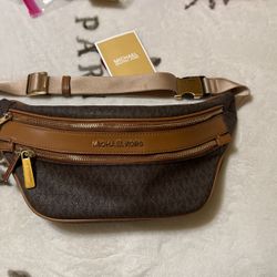Michael Kors Fanny Pack 