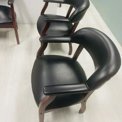 7 Office Chairs Thumbnail