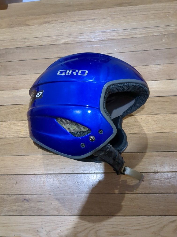 Helmet for ski/snowboard