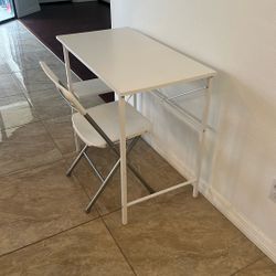 Desk With Chair 