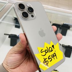 iPhone 15 Pro Max 256gb AT&T Cricket 