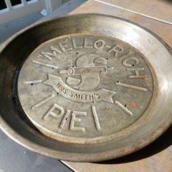 Vivid Vintage Mello-Rich Mrs Smith’s Pie pan.