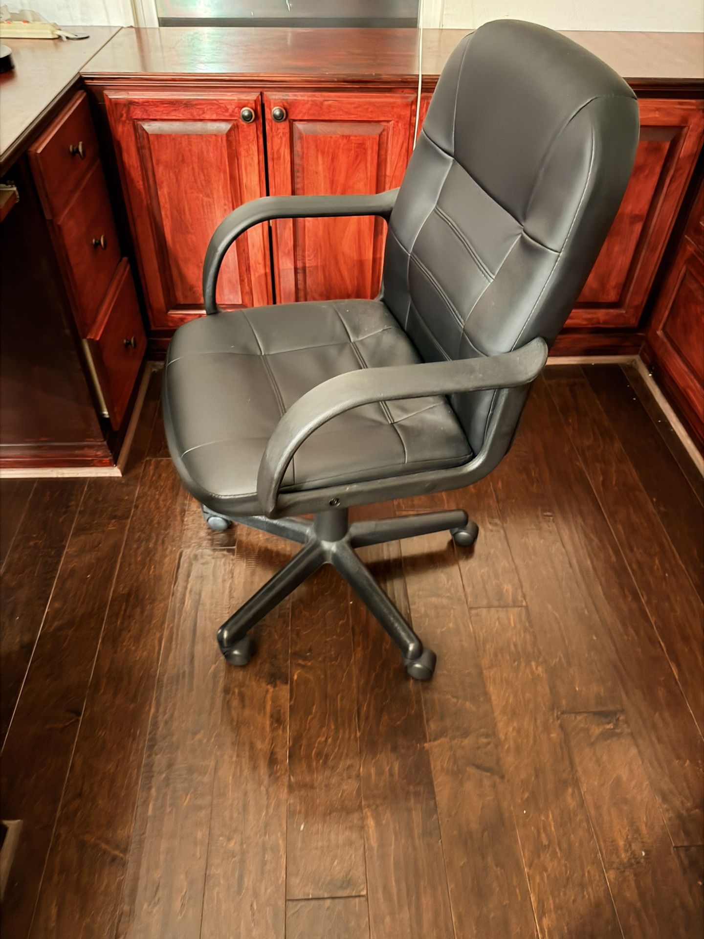Office Chair On Wheels - Black Leatherette
