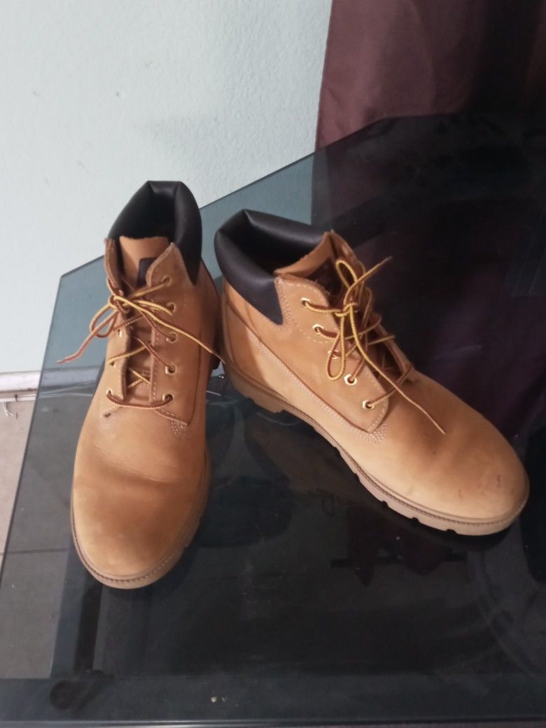 Timberland Boots Size 8.5 Women
