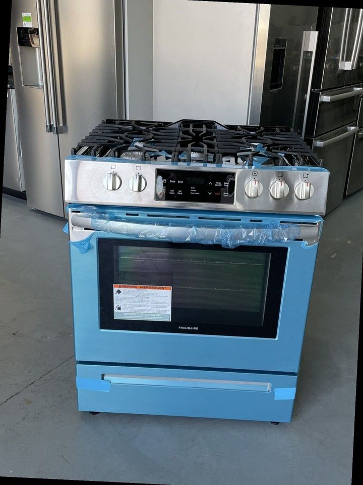 Frigidaire 30 Stainless Steel Front Control Freestanding Range FFGHUS PX0