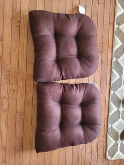 Brand new set of 2 patio cushions