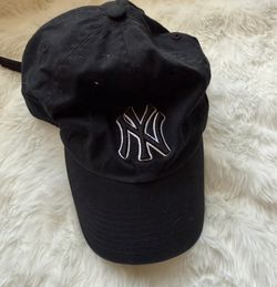 Black NY hat