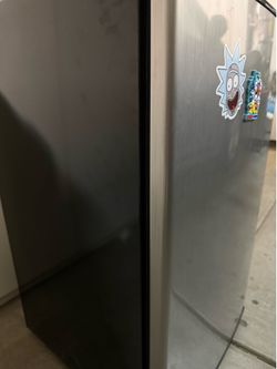 Magic chef mini fridge