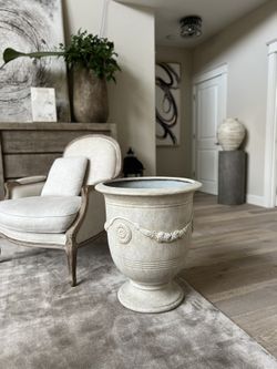 NEW Planter - Like RH Restoration Hardware Pottery Barn