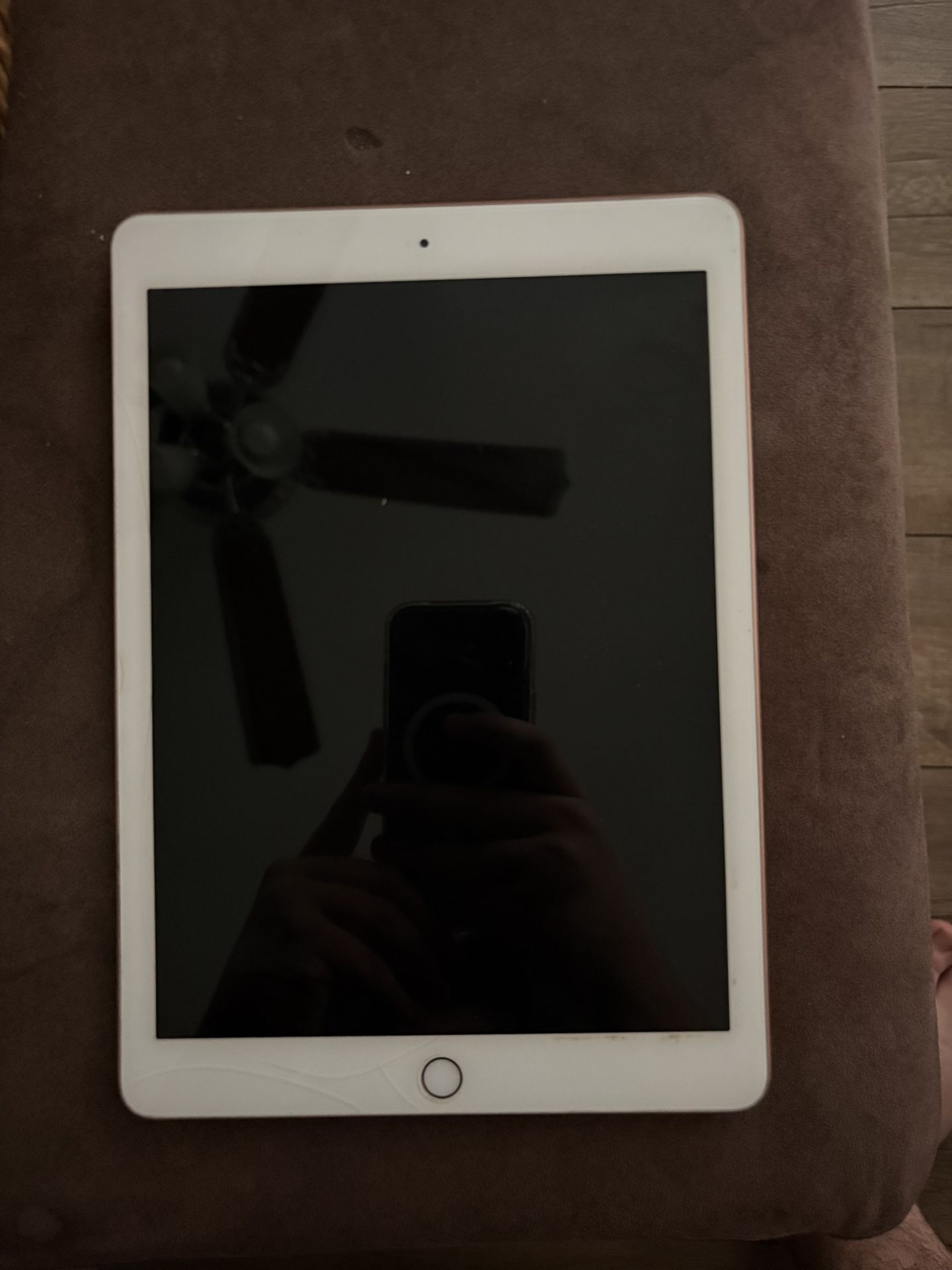 iPad 6th Generation Rose Gold 32gb