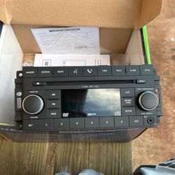 Dodge Nitro CD Deck 