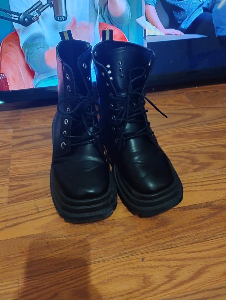 Black Combat Boots Size 6