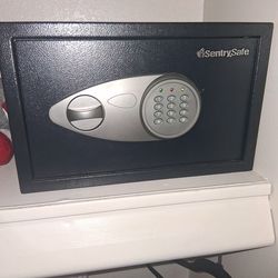 SentrySafe - Hotel Size