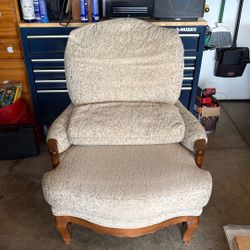 Unique Chair For 2!! 