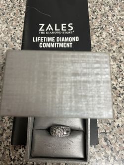 Zales Flower Diamond Engagement Ring Sz7 Weddings Thumbnail
