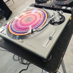 DJ Tturntable Technics SL1200 mk2