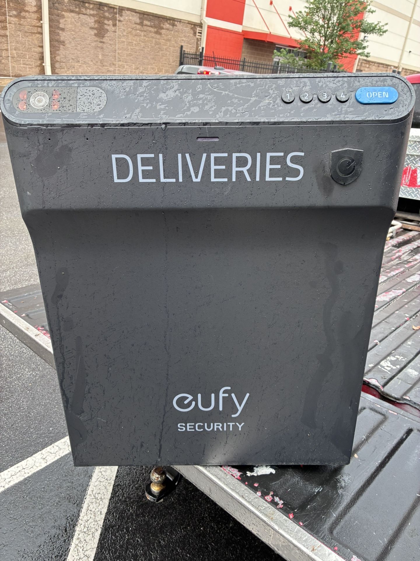 eufy Security, SmartDrop, Smart Delivery Package Drop Box, App Notifications for Deliveries, Built-in 1080p Camera, Remote Control, 24/7 Package Prote