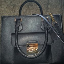 Black Michael kors Bag