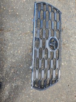 New 2023 - 2025 Toyota Sequoia grille