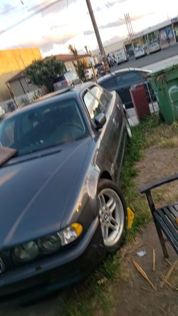 2001 BMW 740i
