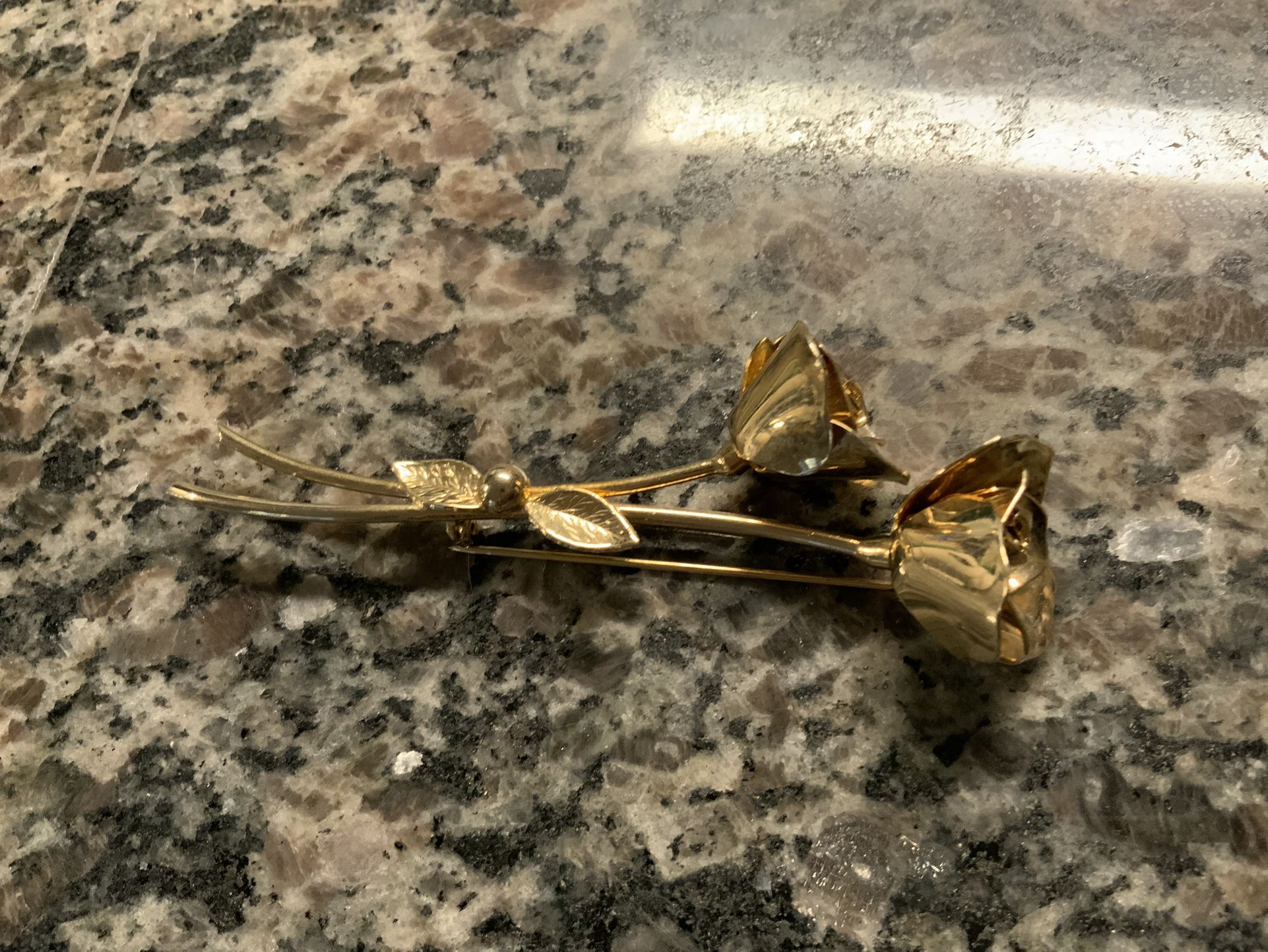 Brooch With 2 Rose Buds