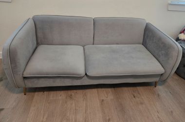 At Home Curved Velvet Loveseat — Gold Legs