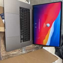 Apple MacBook Pro (locked)  Like New Condition 