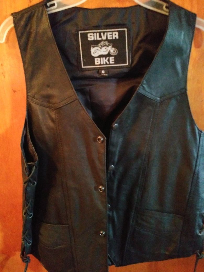 Ladies leather motorcycle vest