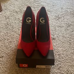 Red Pumps
