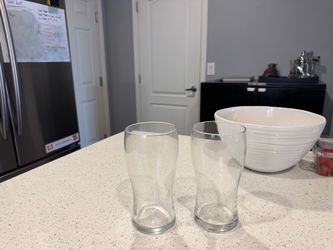 Clear Glass Pint Glasses Set of 2