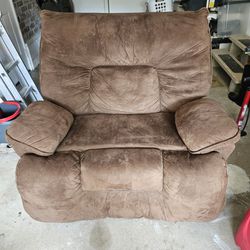 Extra Wide Recliner