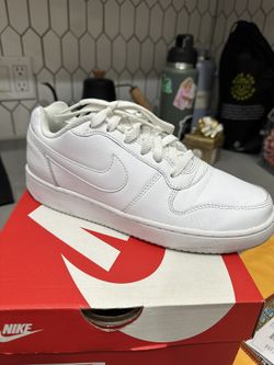 Nike Size 8 Women 
