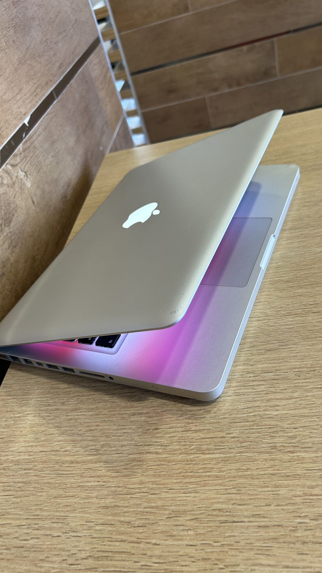 Apple MacBook Pro 13” I5/8GB/256GB SSD $140