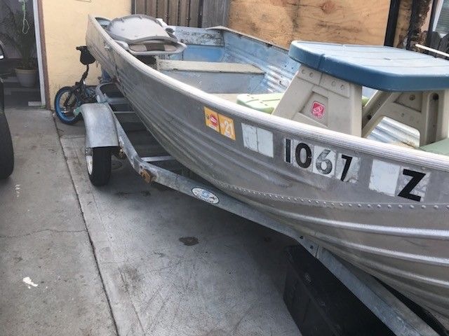 12 aluminum boat and trailer