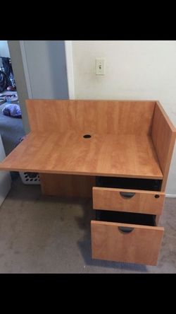 Must go!! Heavy duty office/computer desk