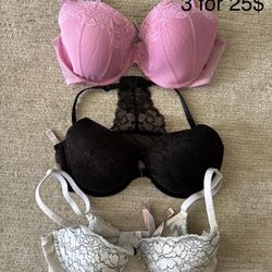 Victorias Secret padded Non Push Up  Bras 36D ( 3 For 25$ ) 