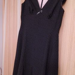 Beautiful Pindot Dress S ize 10