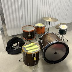 Drum Set – Chicago Custom Wood/ Mapex