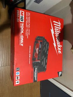 M18 Packout Radio  (TOOL ONLY)