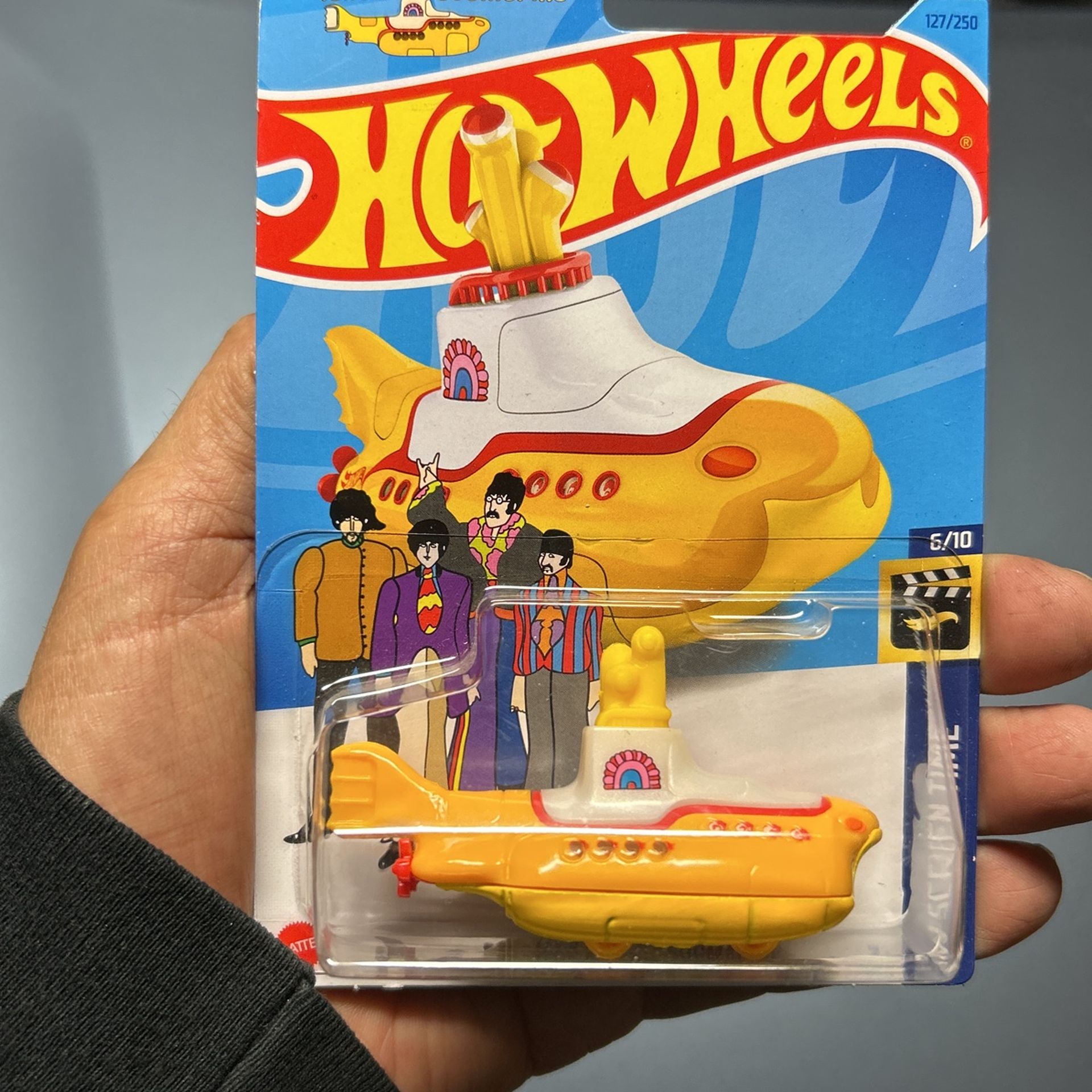 Yellow submarine