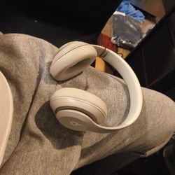 Beats Studio Pro Headphones