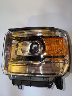 14-18 GMC 1500 Sierra 15-19 GMC Sierra 2500/3500 HD Heavy Duty Left Driver Side Headlight