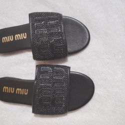 Mim Sandal 50   Size 37
