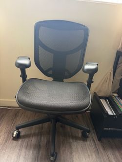 Comfortable office chair