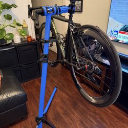 Park Tool  PCS-10.3 REPAIR STANDS PORTABLE DELUXE HOME MECHANIC REPAIR STAND