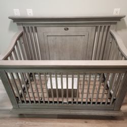 OZLO baby Crib 