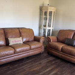 High Quality Leather Sofa and Loveseat